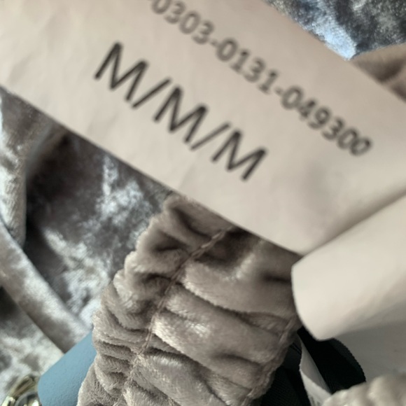 Sz M Weekend Edition lounge pair. - Picture 6 of 6